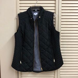 Crown & Ivy quilted vest